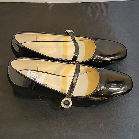 -BRAND NEW WILD DIVA LOUNGS ROUND TOE BLOCK HEELS MARY JANE SHOES - Picture 9 of 15